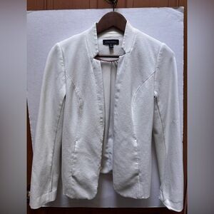 41 Hawthorn Women's White Blazer
